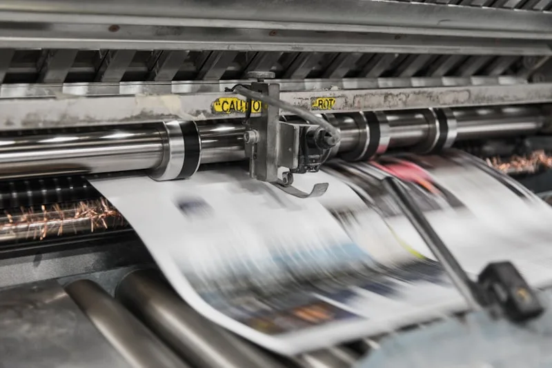 Commercial printing press for reprint guarantee